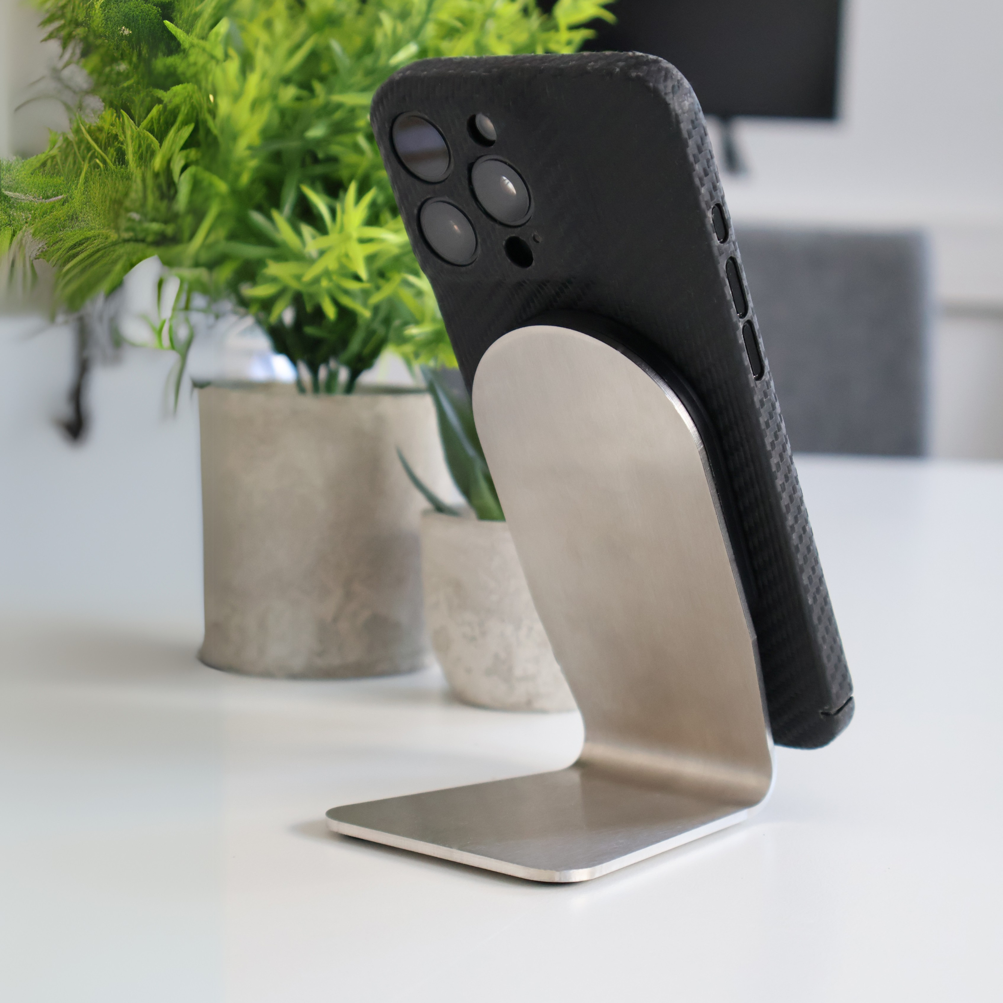 Tischhalter aus Edelstahl (MagSafe)