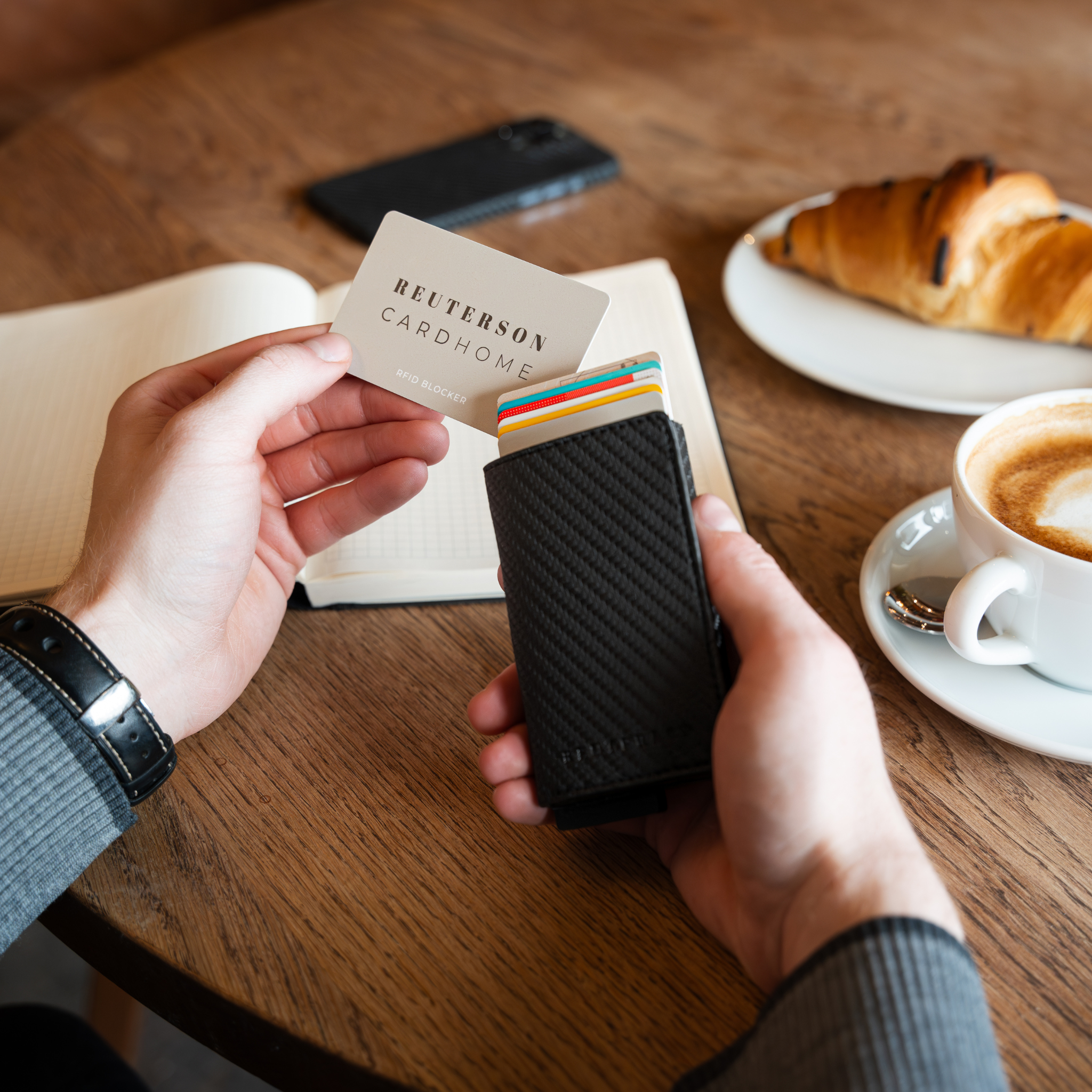 Card Home - Inteligentny portfel węglowy